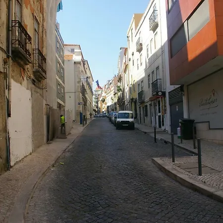 Avenidas Novas, T1 In City Center Appartamento *