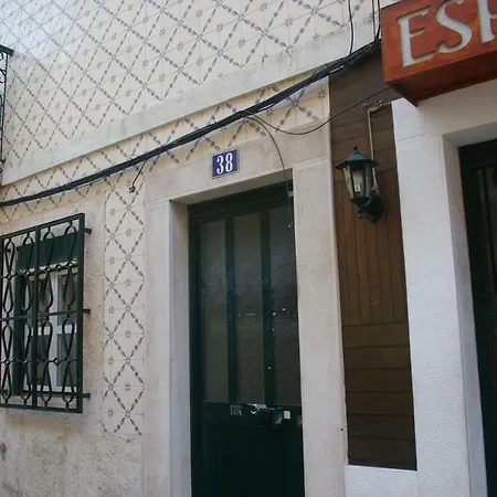 Avenidas Novas, T1 In City Center Apartment Lisbon
